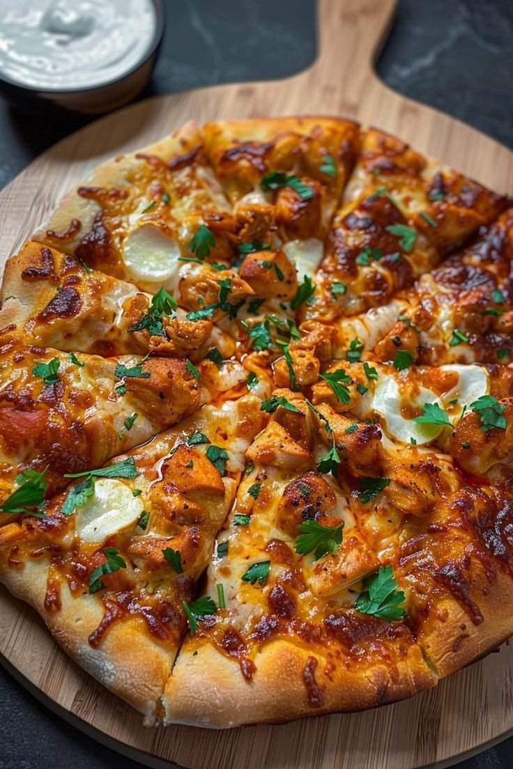 Chicken suya pizza